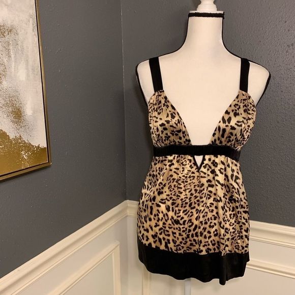 bebe Other - Bebe cheetah nightie